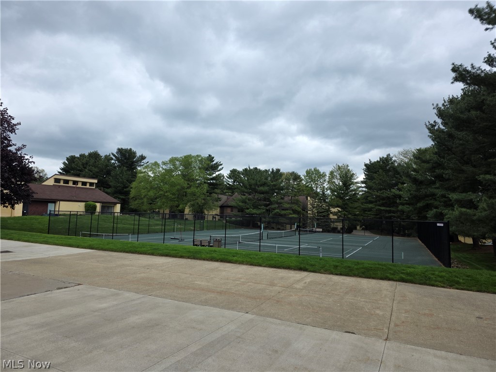 Hampton Woods - Residential