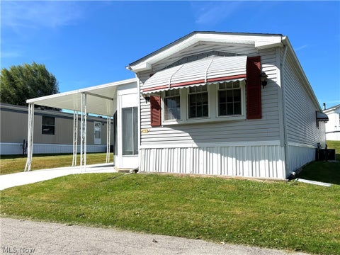 Homes For Sale - 12921 Springfield Road #56N<br/> New Springfield, OH 44443