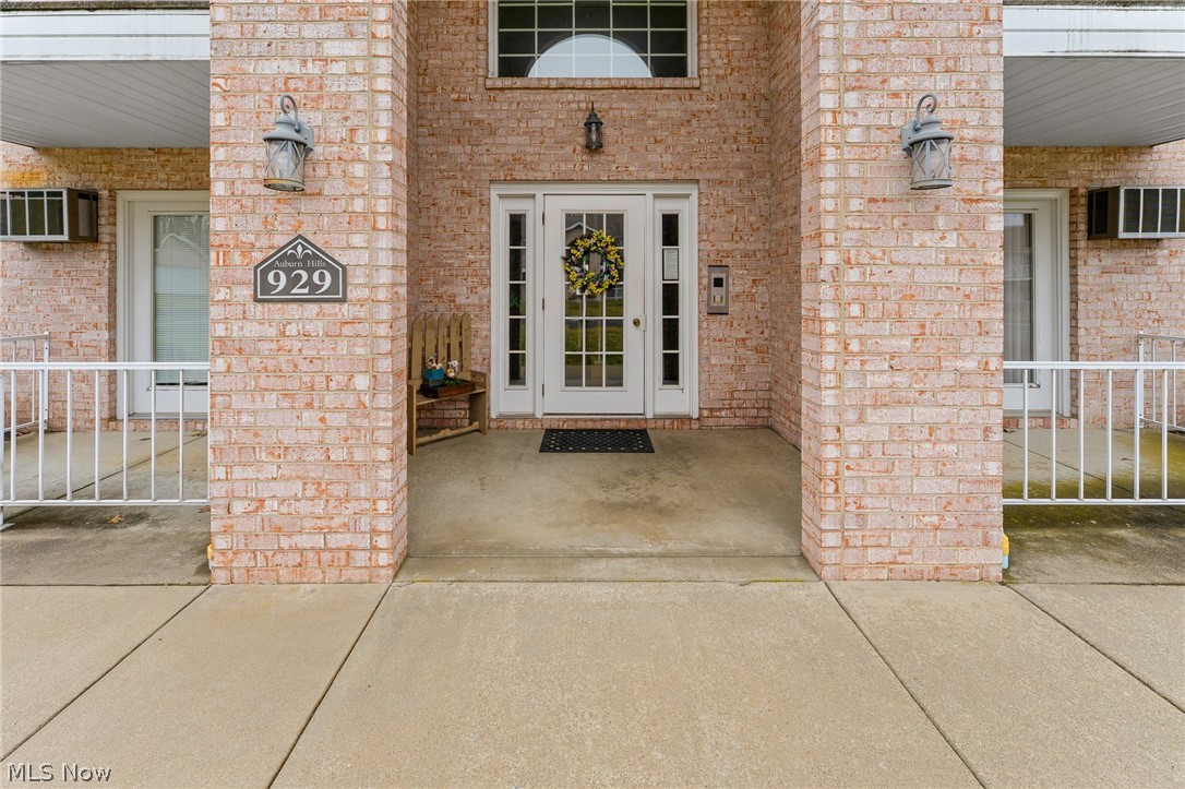 Auburn Hills Condo - Residential