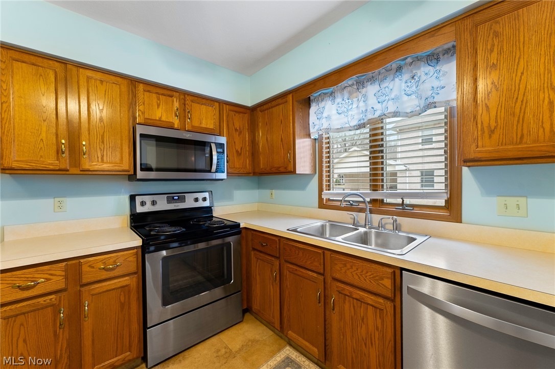 Auburn Hills Condo - Residential