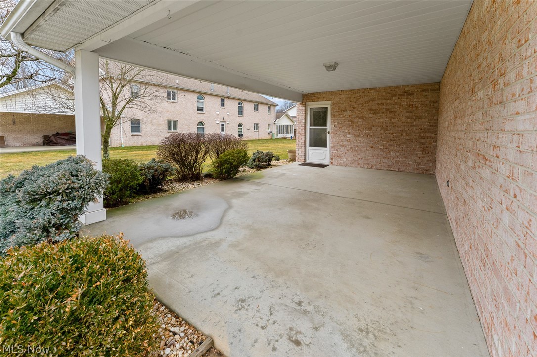 Auburn Hills Condo - Residential