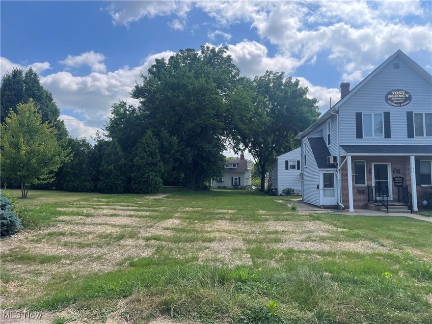 Commercial city lot available for sale on very well traveled road in Downtown Wooster.  Property formerly included a multi-family home which was removed due to a fire.  Site has been cleared and is ready for new owners. Zoned C-1 (office/institutional)