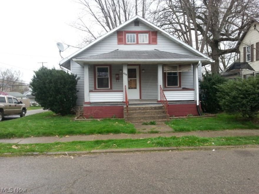 Ranch style home selling in As Is condition. Cash buyers only due to condition of property.