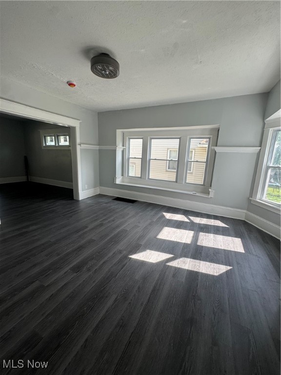 Hills & Frisbie Miles Ave - Residential