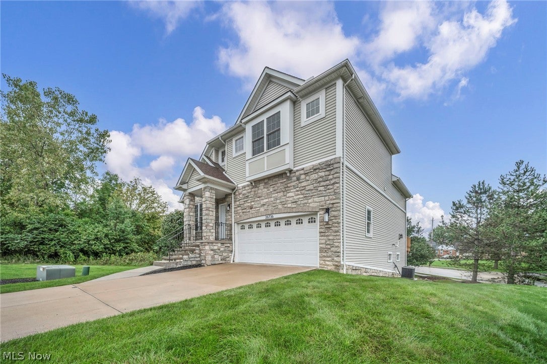 26736 Rue Saint-Ann Court