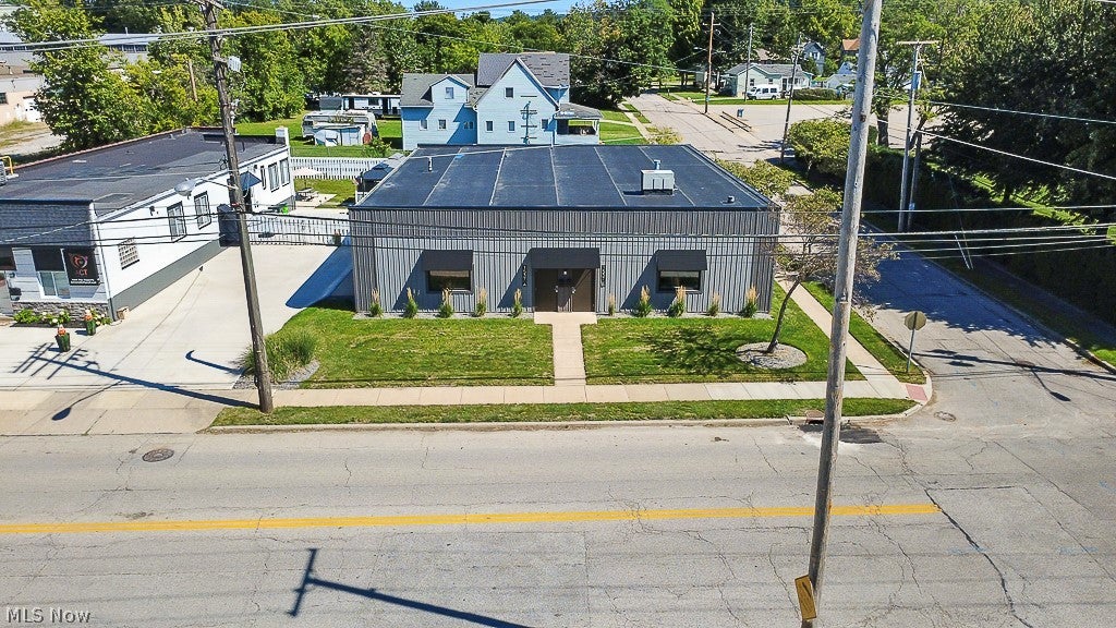 1537 Chardon Road