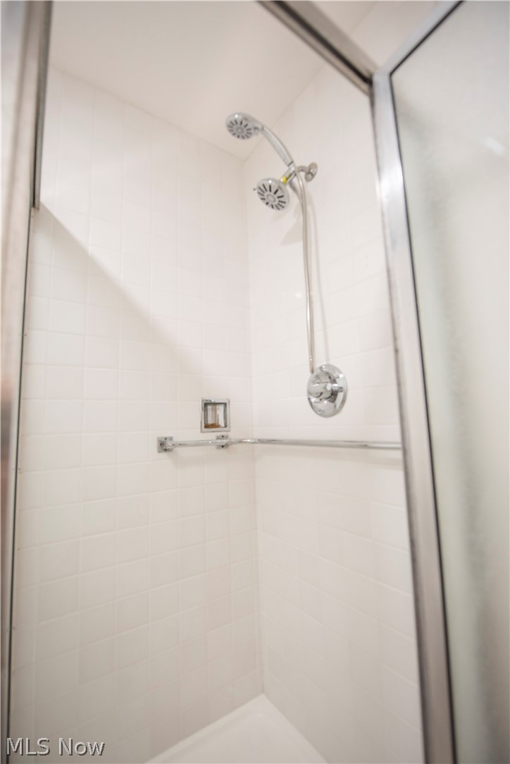 Shaker Villas/Ohio 02 Condo - Residential