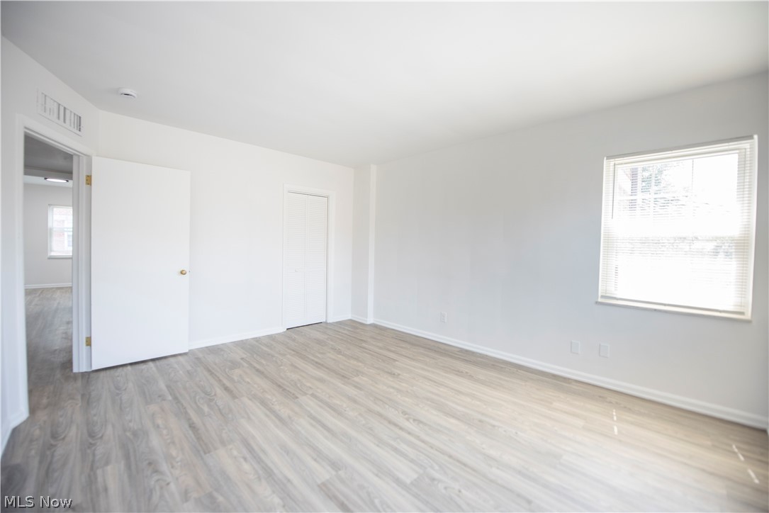 Shaker Villas/Ohio 02 Condo - Residential