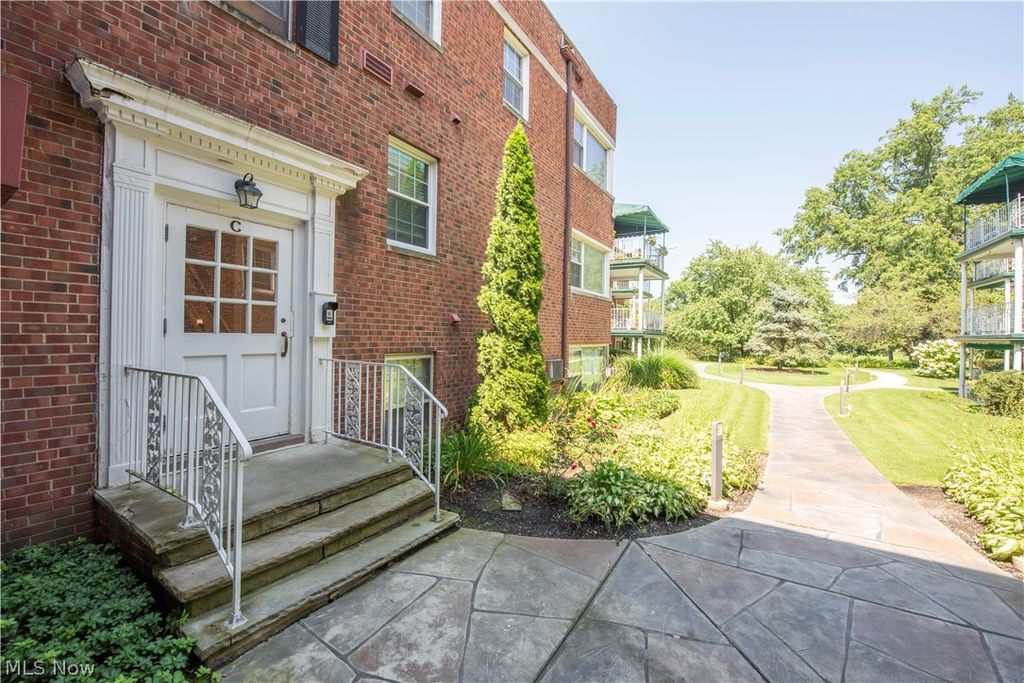 Photo of 19901 Van Aken Boulevard #205, Shaker Heights, OH 44122 (MLS # 5189546)