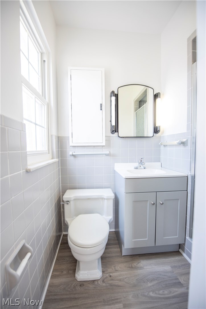 Shaker Villas/Ohio 02 Condo - Residential