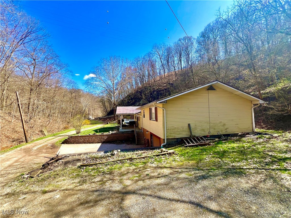 7914 Cr-15, Rayland, Ohio image 5