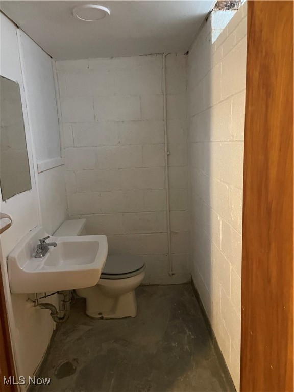 Shaker Heights, Ohio 44120, United States, 6 Bedrooms Bedrooms, ,5 BathroomsBathrooms,Residential,Active,202813