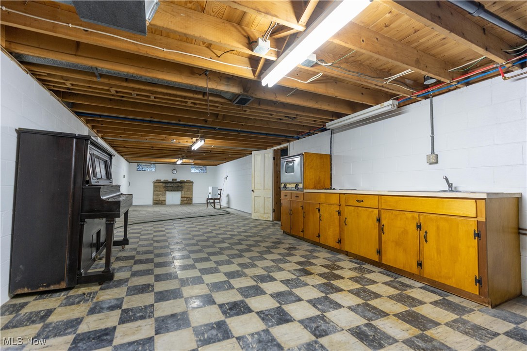 Village/East Sparta - Residential