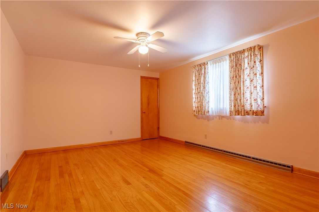 Village/East Sparta - Residential