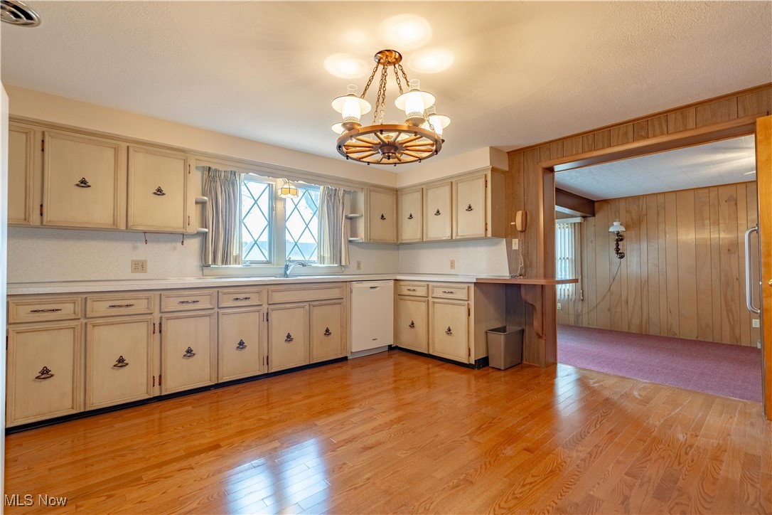 Village/East Sparta - Residential