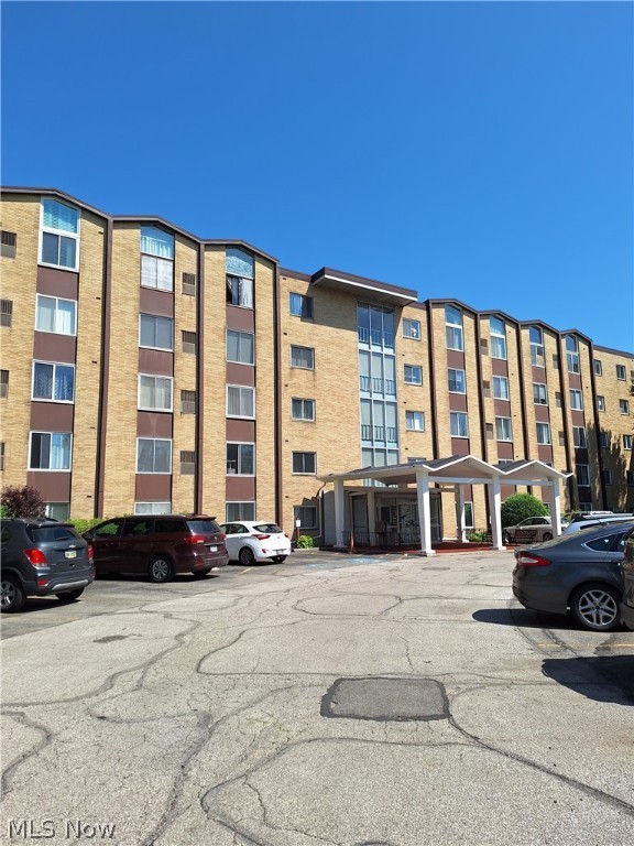 Kings Path Condo - Residential