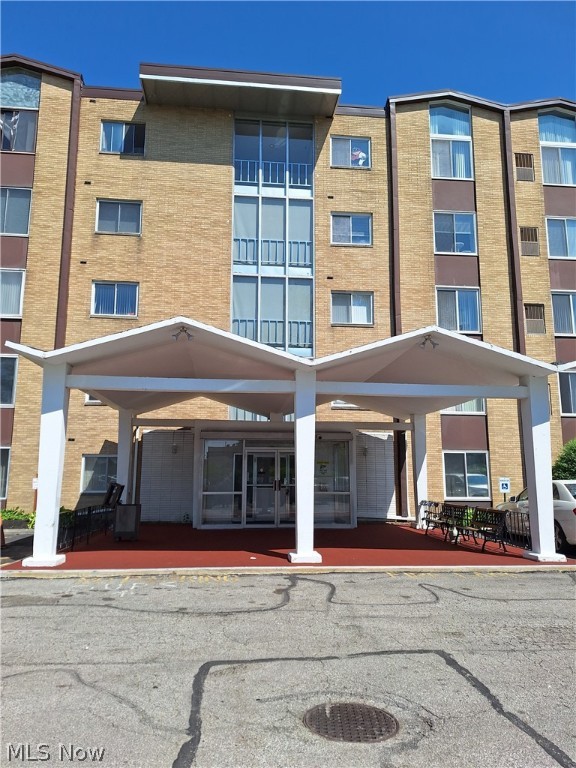 Kings Path Condo - Residential