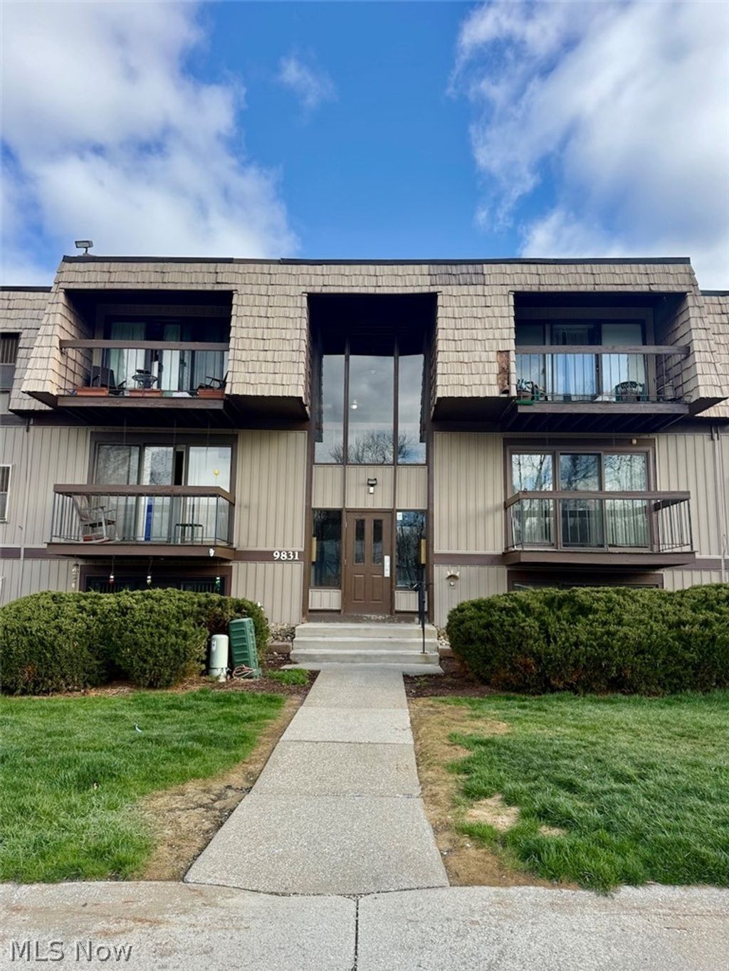 Photo of 9831 Sunrise Boulevard #P27, North Royalton, OH 44133 (MLS # 5199618)