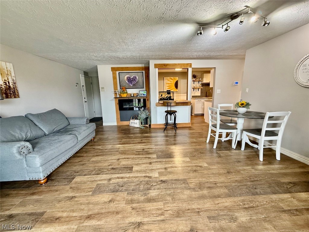 Sunrise Cove Condo 05 - Residential