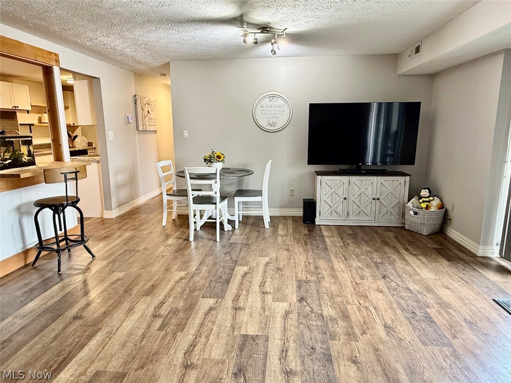 Sunrise Cove Condo 05 - Residential