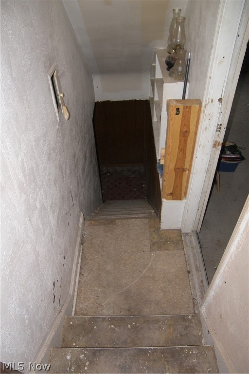 S H Kleinman Realty Cos Shake - Residential