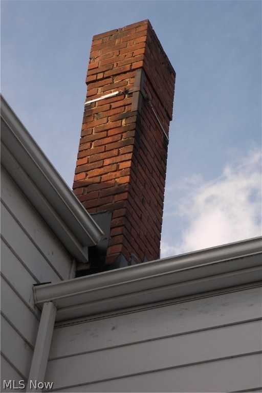 S H Kleinman Realty Cos Shake - Residential