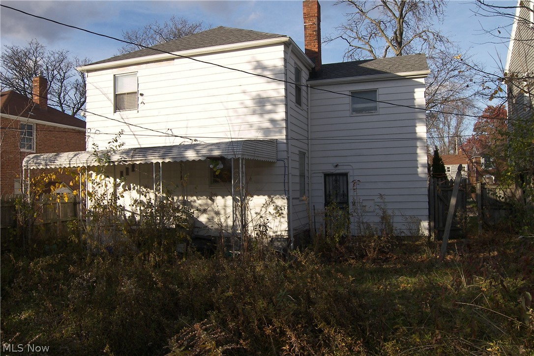 S H Kleinman Realty Cos Shake - Residential