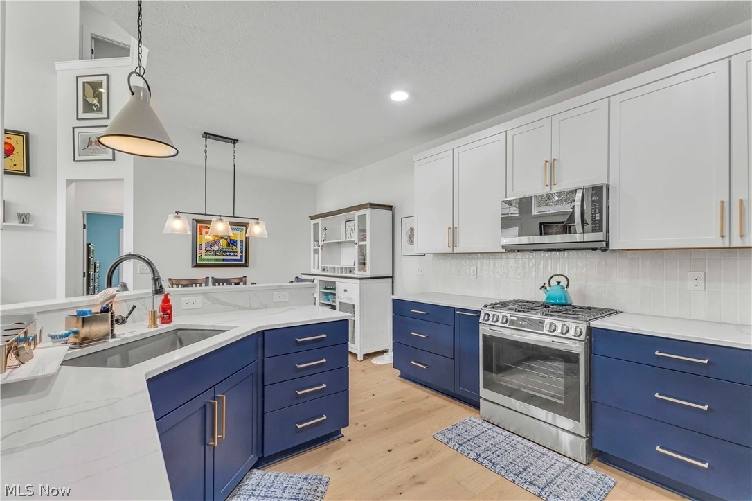 2126 Heritage Lane