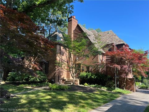 Homes For Sale - 16287 Brewster Road<br/> Cleveland, OH 44112