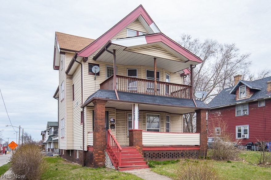 Attention Savvy Investors! This exceptional 4-bedroom, 2-bathroom duplex presents a prime opportunity to add a reliable income stream to your portfolio.

We're selling other investment properties too if interested. Here are the details on this one:

Previously generating $1,300 per unit in rent, this well-maintained property boasts separate entrances, and both units are move-in ready, minimizing vacancy time. Both units have successfully passed Section 8 inspections, making them attractive to a wider range of qualified renters.

Why This Duplex is Perfect for You:

Dual Income Stream: Earn rental income from two separate units.
Minimal Vacancy Risk: Move-in ready condition and Section 8 approval attract tenants quickly.
Established Rents: Proven income potential with a history of $1,300 rent per unit.
Low Maintenance: Well-maintained property minimizes repair costs.
Don't miss out on this fantastic chance to add a strong earner to your investment portfolio! Contact us today to schedule a showing.

PLEASE READ CLOSING REQUIREMENTS:

- $2,000 Non-Refundable Deposit is Required upon offer acceptance.
- No Contingencies - Perform due diligence prior to making an offer. We can get your team inside anytime to inspect / walk the property.
- How quickly you can close is heavily valued.
- Title is free and clear and seller pays any back taxes or liens at closing.