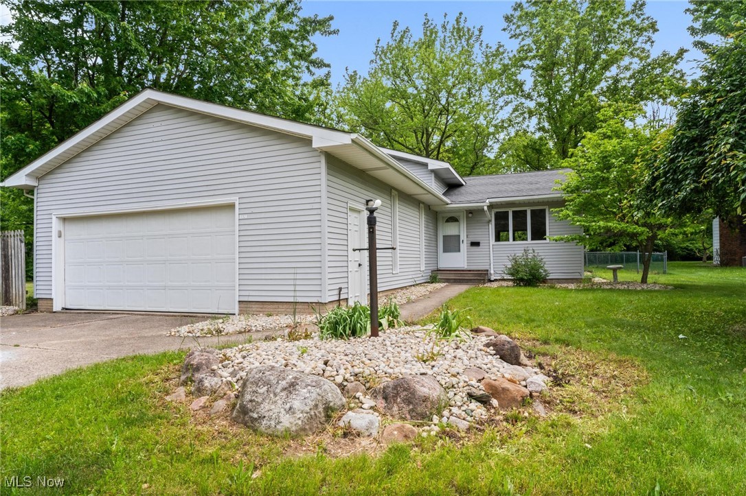6611 W River Road, Vermilion, Ohio image 1
