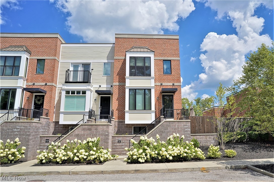 Hudson Station Twnhms - Residential
