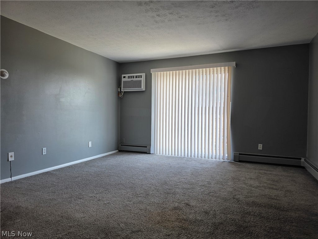 Photo of 16101 E Maple Park Drive #12B, Maple Heights, OH 44137 (MLS # 5223425)