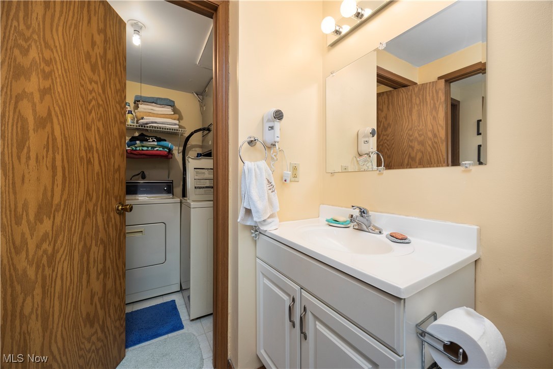 Clinton Reef Club - Residential