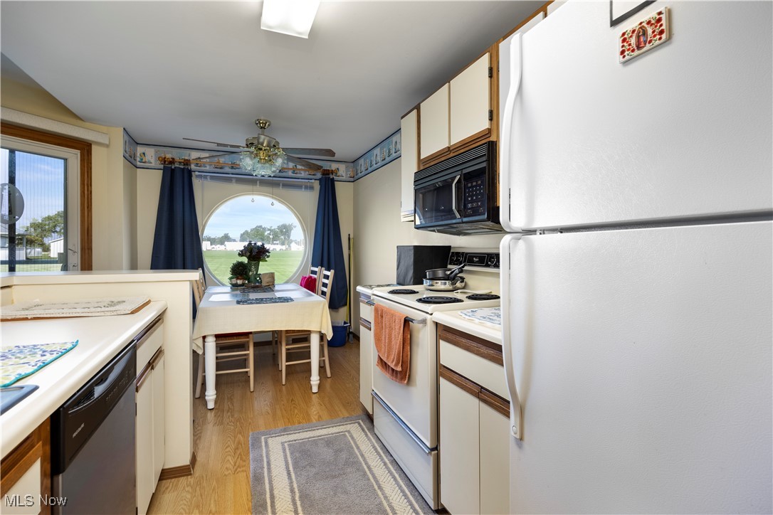 Clinton Reef Club - Residential