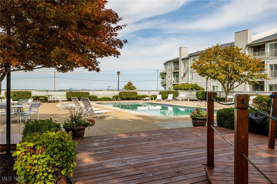 Clinton Reef Club - Residential