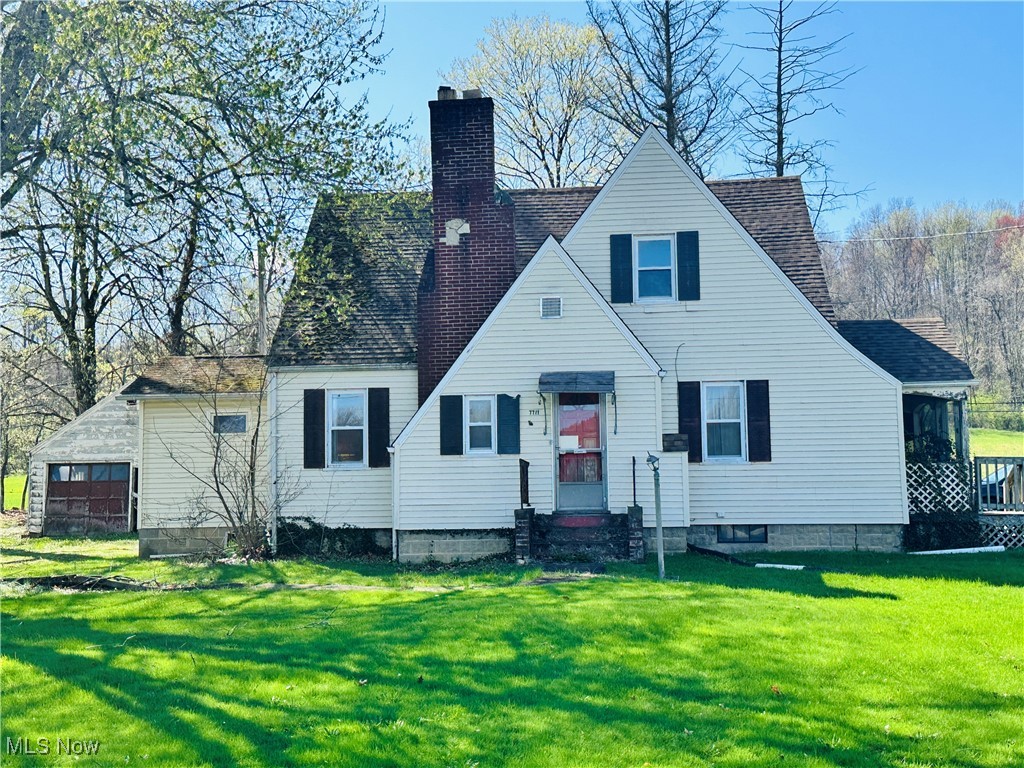 7711 Ceramic Road, Roseville, Ohio image 1