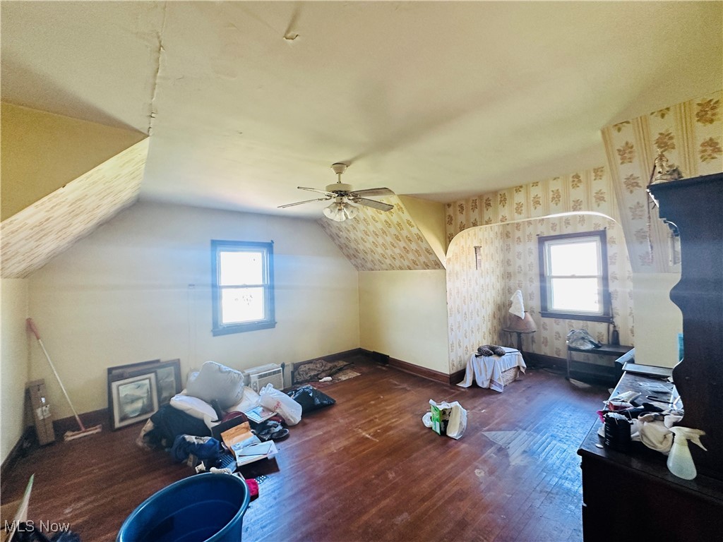 7711 Ceramic Road, Roseville, Ohio image 12