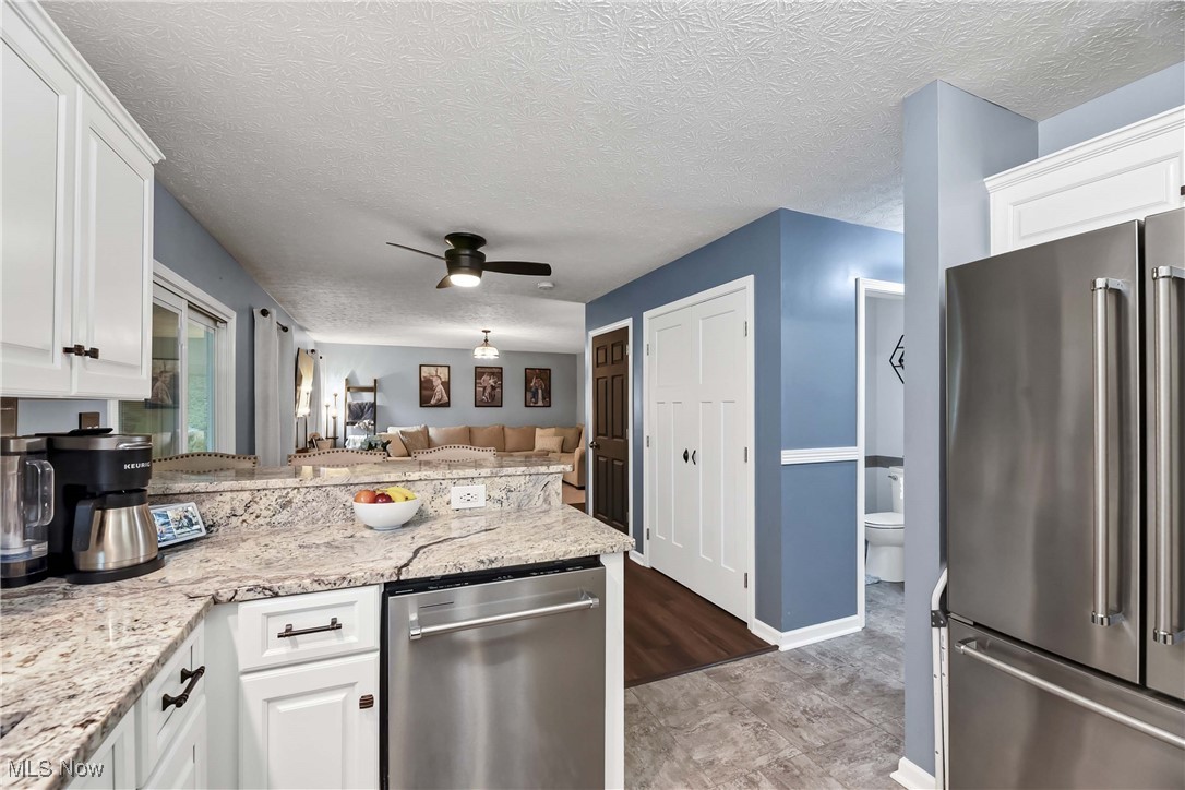 1047 Arrowhead Drive, Vermilion, Ohio image 28