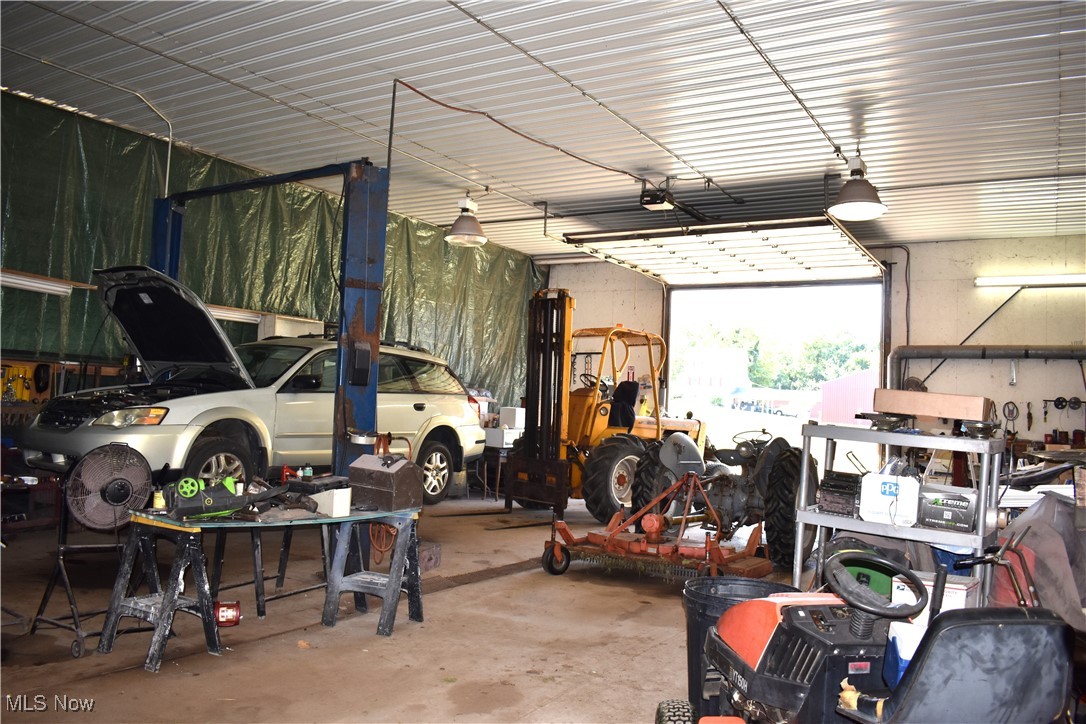 Connecticut Western Reserve - Commercial Sale