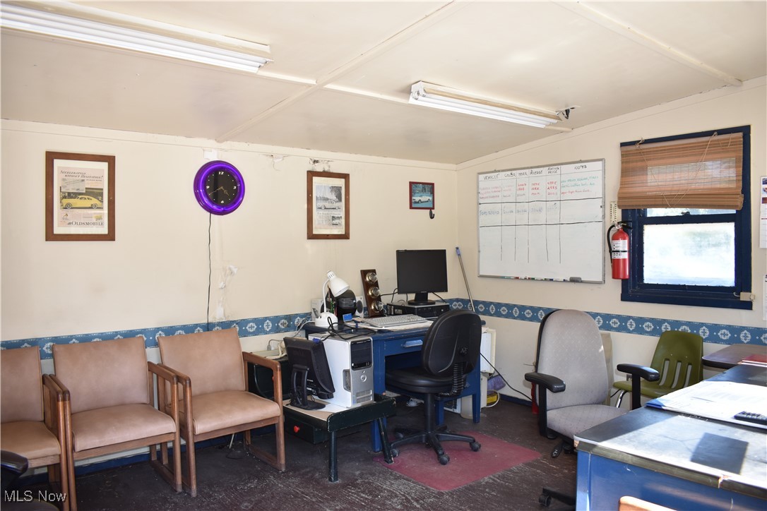 Connecticut Western Reserve - Commercial Sale