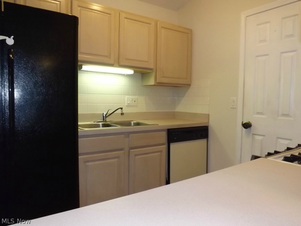 Devonshire Meadows Condo - Residential