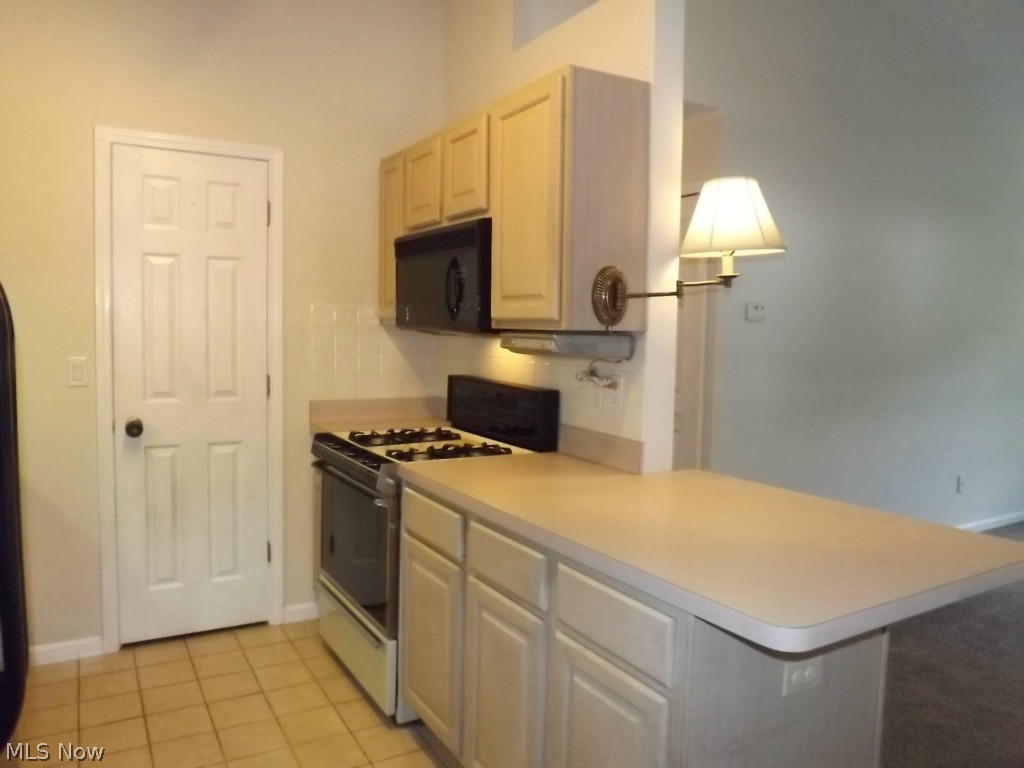 Devonshire Meadows Condo - Residential