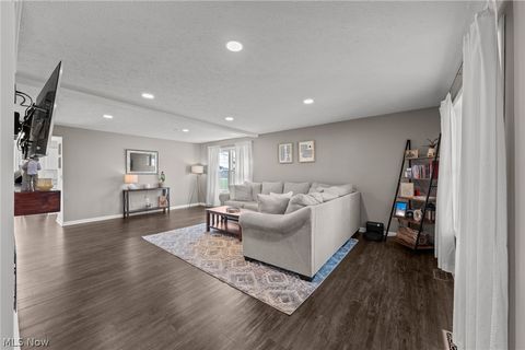 Tiny photo for 5242 Aster Avenue NE, Canton, OH 44705 (MLS # 5202028)