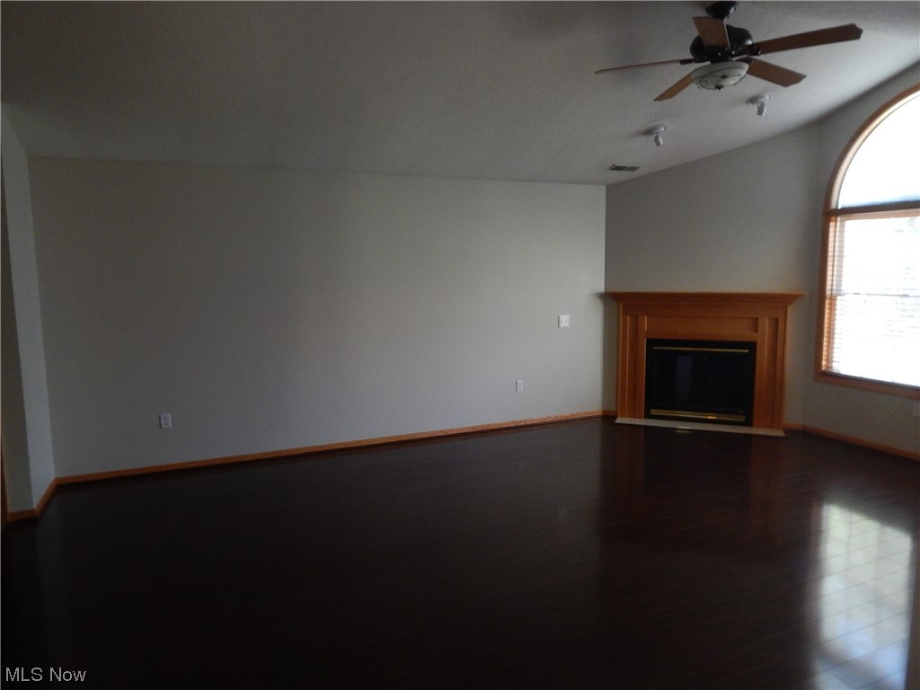 Ridgewood Condo Homes Ph 01aa - Residential