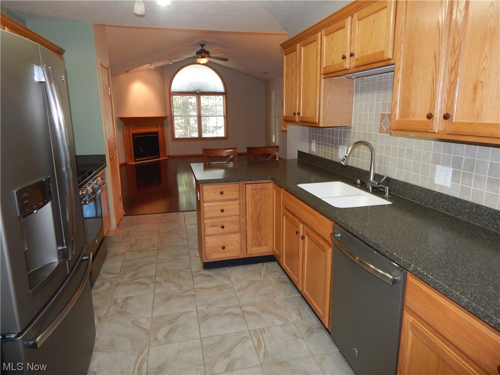 Ridgewood Condo Homes Ph 01aa - Residential