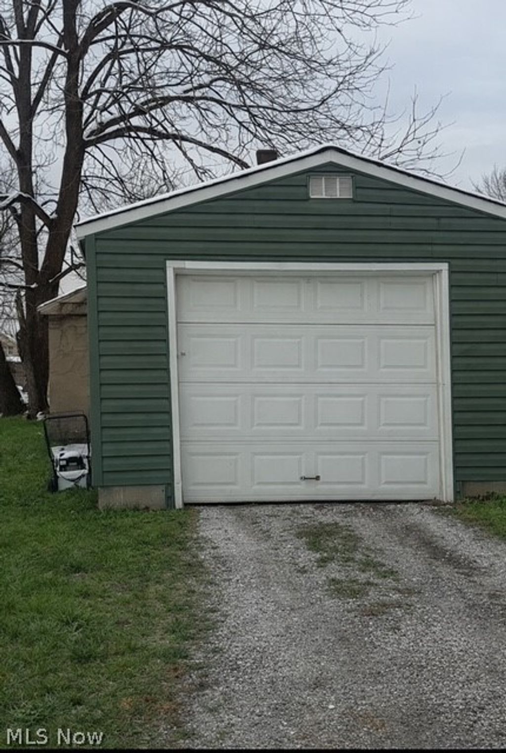 Photo of 117 2nd Street, Girard, OH 44437 (MLS # 5200939)