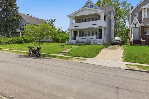 Multifamily For Rent - 1842 Colonnade Road #DOWN<br/> Cleveland, OH 44112