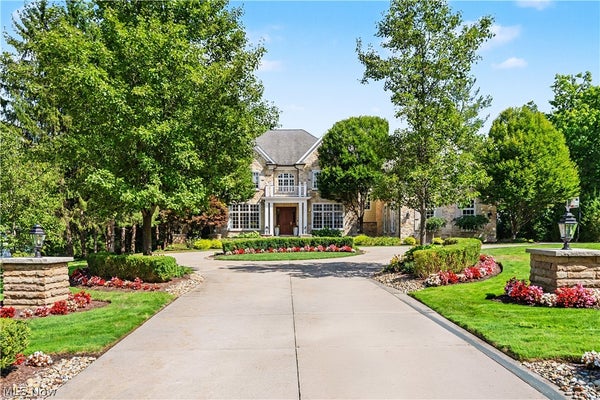 31750 MEADOW LARK WAY, CLEVELAND, OH 44124 - Image 93a705d301a1d27c3cb596fa86d4eaa1/1945395098