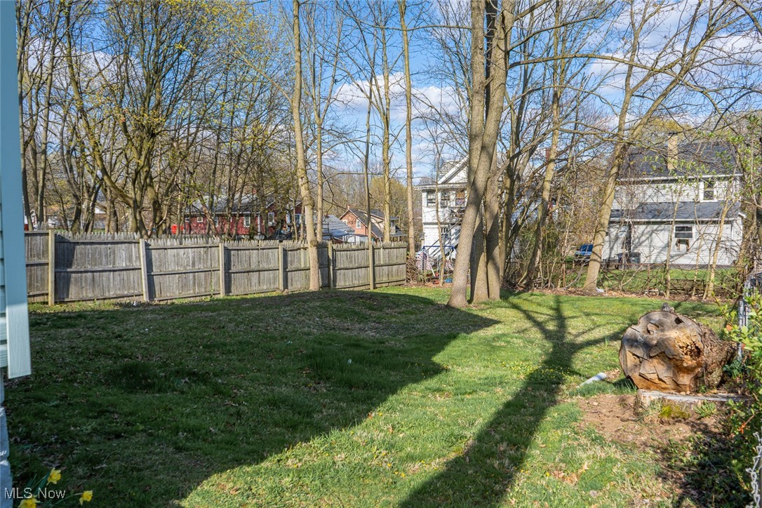 1387 Hillcrest Street, Akron, Ohio image 15